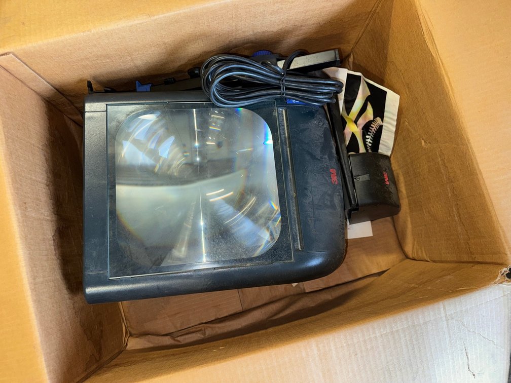 3M overhead projector