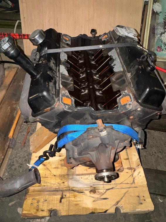 305 Chevrolet Small-Block V8 Engine Long Block w/ Exhaust Manifolds & Water Pump Untested