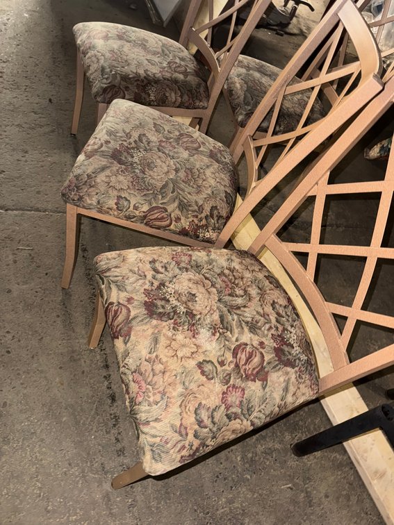 4 Upholtstered kitchen chairs