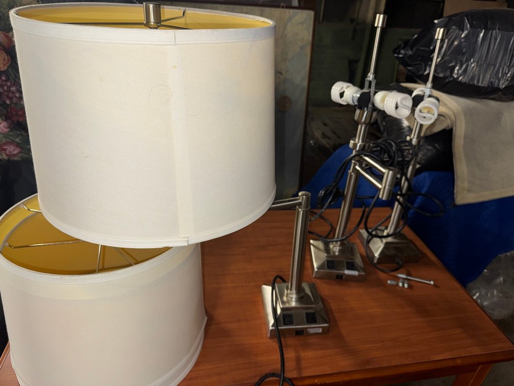2 Table lamps