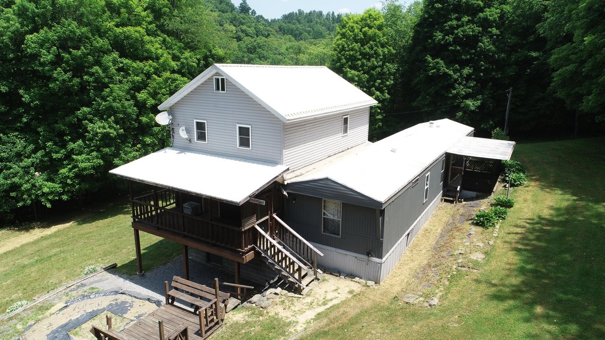 Image for Unique 5 Bedroom on 1.63 Acres in Preston County