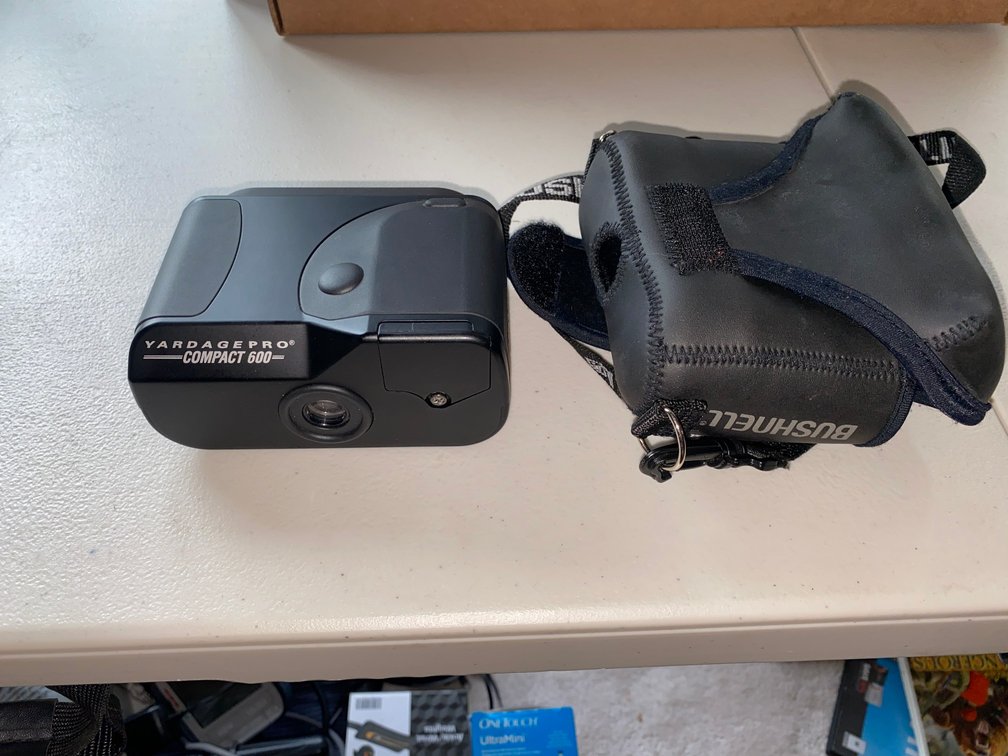 Bushnell Yardage Pro Compact 600 Range Finder