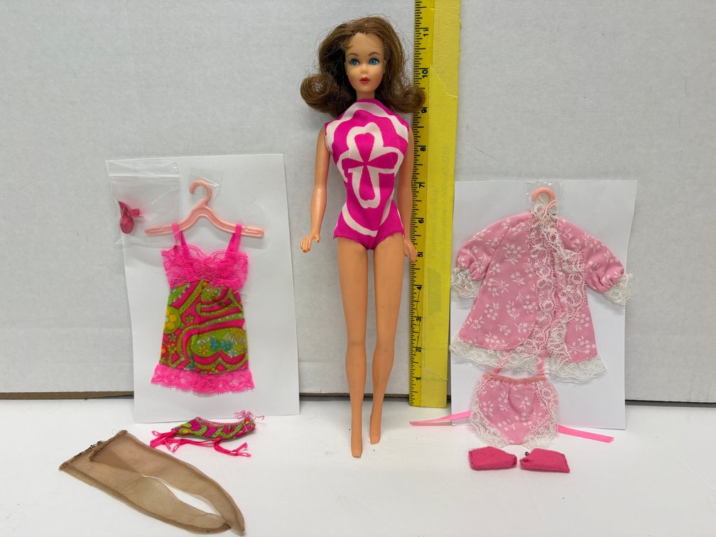 Twist and Turn Flip Barbie