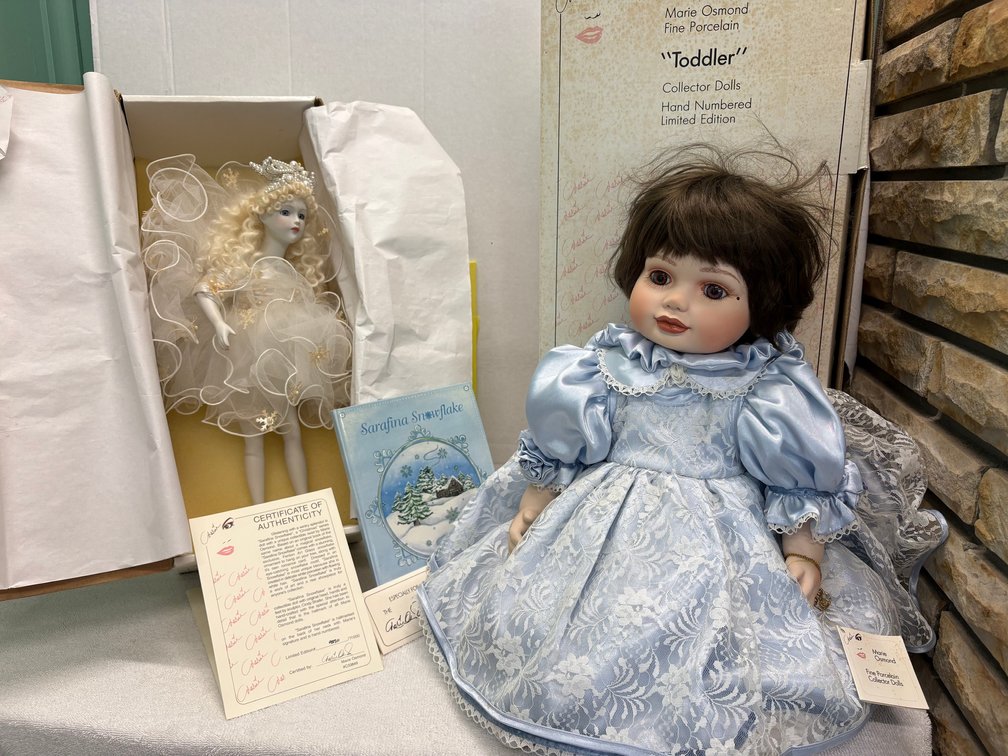 Marie Osmond Olive May toddler 22" & Sarafinna Snowflake 14"