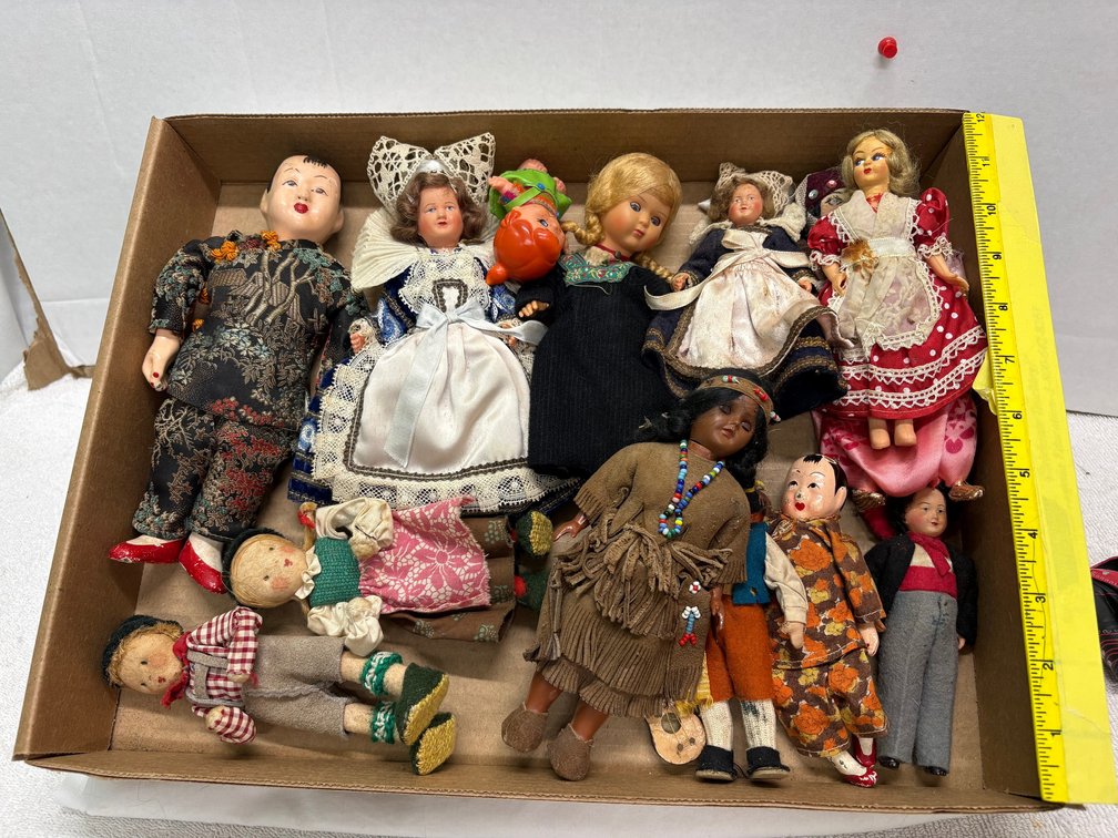 Lot of Vintage Travel Dolls