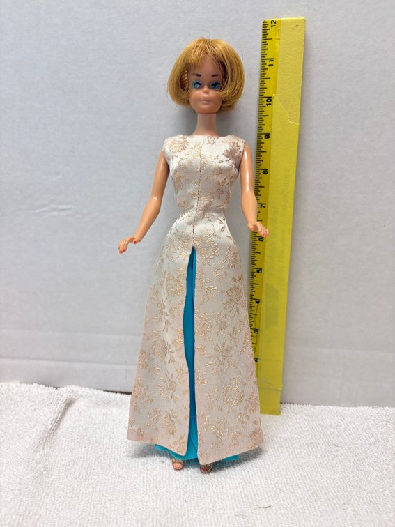 American Girl Barbie Head Straight Leg Barbie  Midge Body