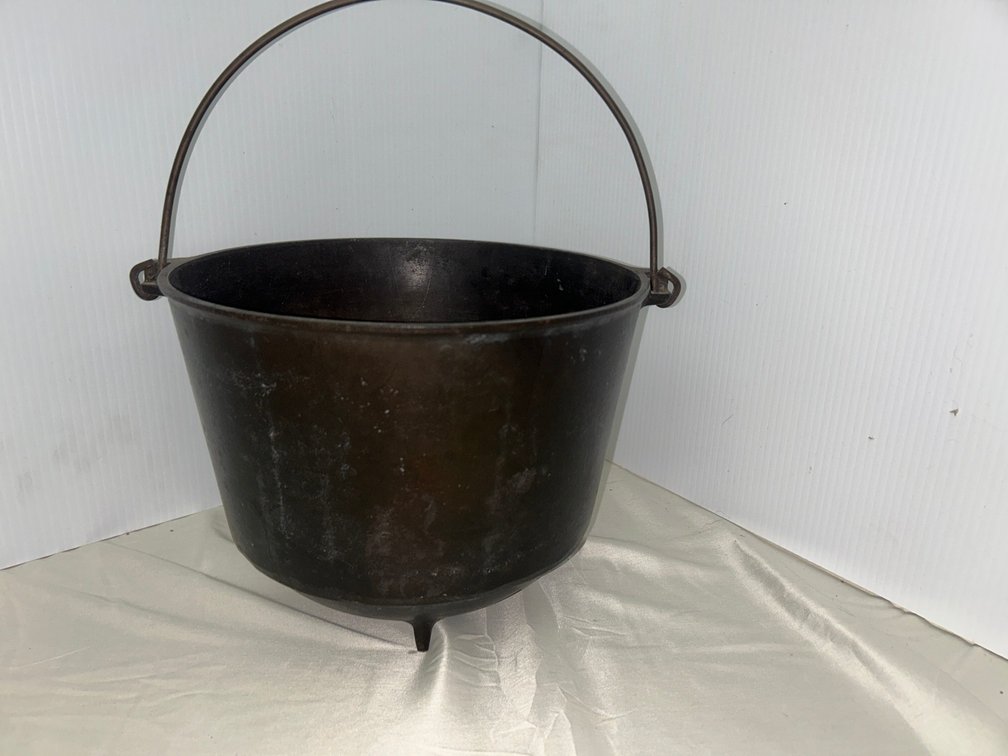 Vintage Griswold cast-iron kettle or cauldron