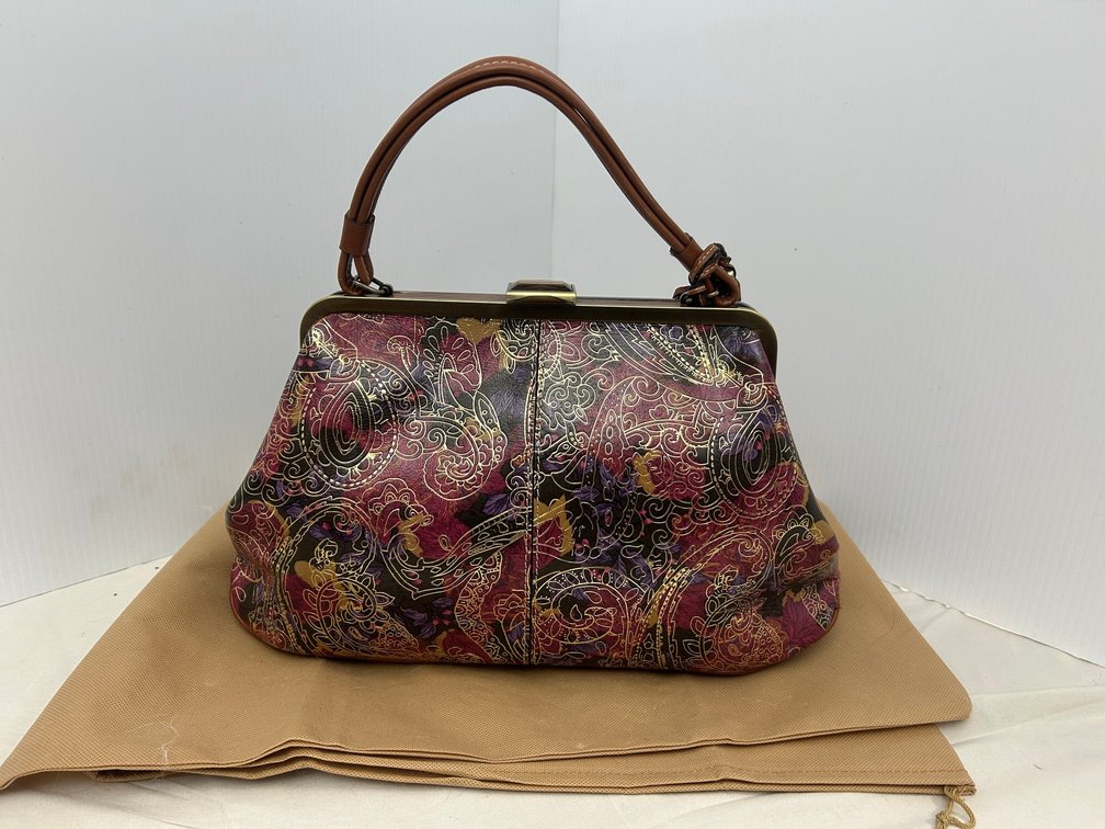 Patricia Nash handbag made of Italian leather