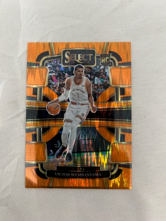 Victor Wembanyama basketball card