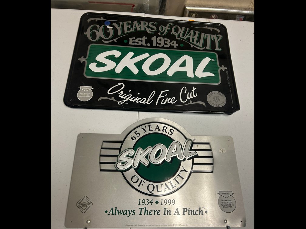 Pressed-metal advertising signs for Skoal