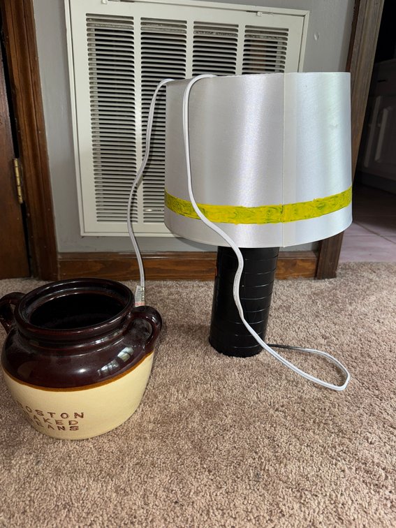 Rayovac Portable Lamp & Boston Baked Beans Pot