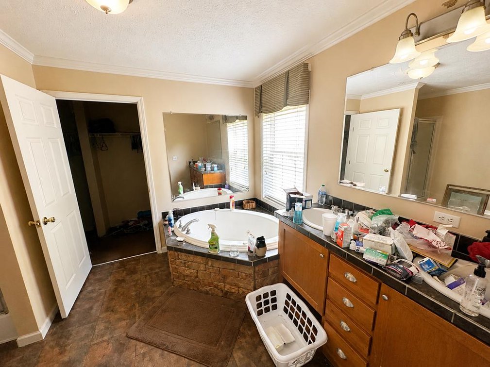 Image for 4 Bedroom on 2.77 Acres in Roane County