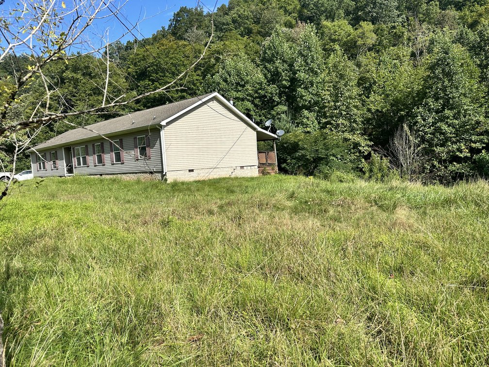 Image for 4 Bedroom on 2.77 Acres in Roane County