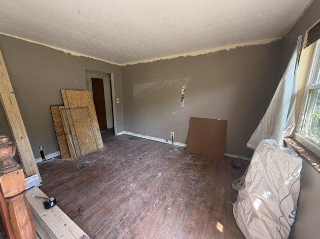Image for Charleston 3 Bedroom Selling to the Highest Bidder