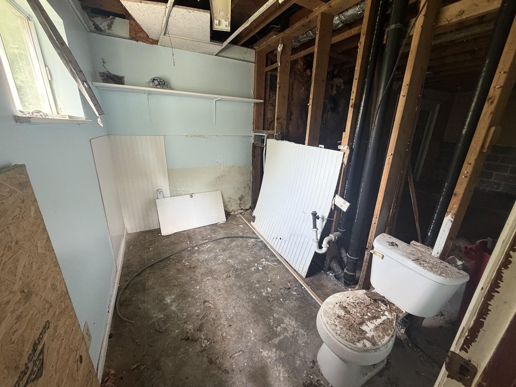 Image for Charleston 3 Bedroom Selling to the Highest Bidder
