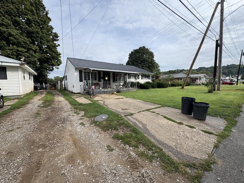 Image for 3 Bedroom Home on a Corner Lot in Ravenswood