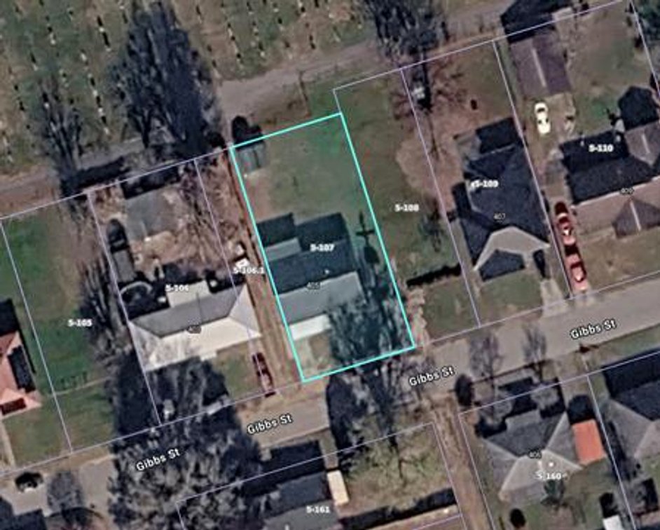 Image for 3 Bedroom Home on a Corner Lot in Ravenswood
