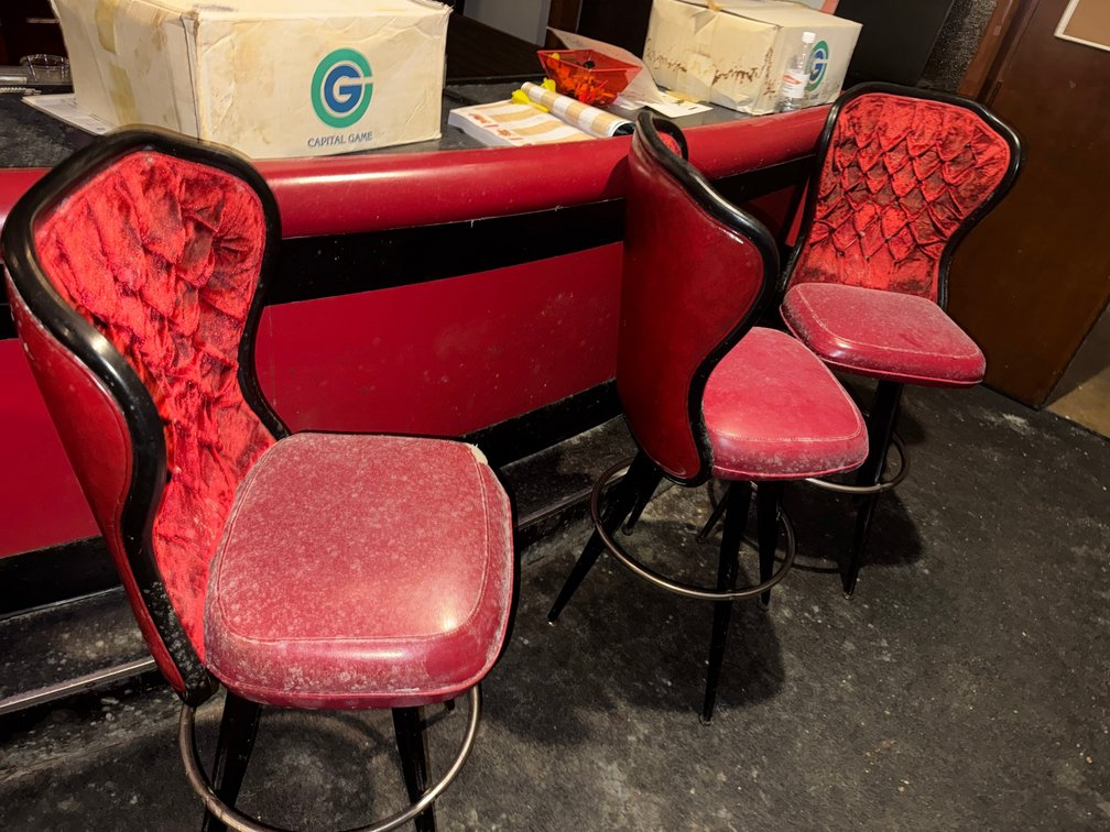 Hightop Red Velvet chairs