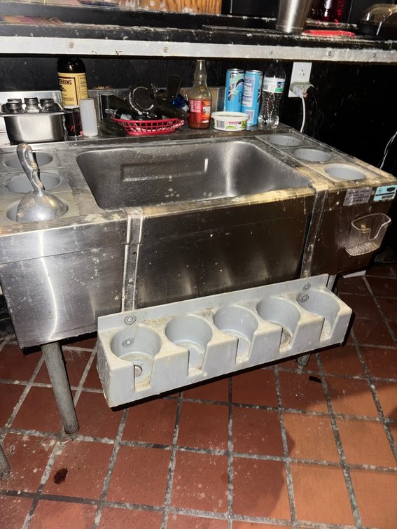 Commercial bar/service station