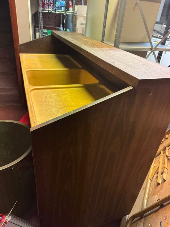 Sink with 2 prepping stations