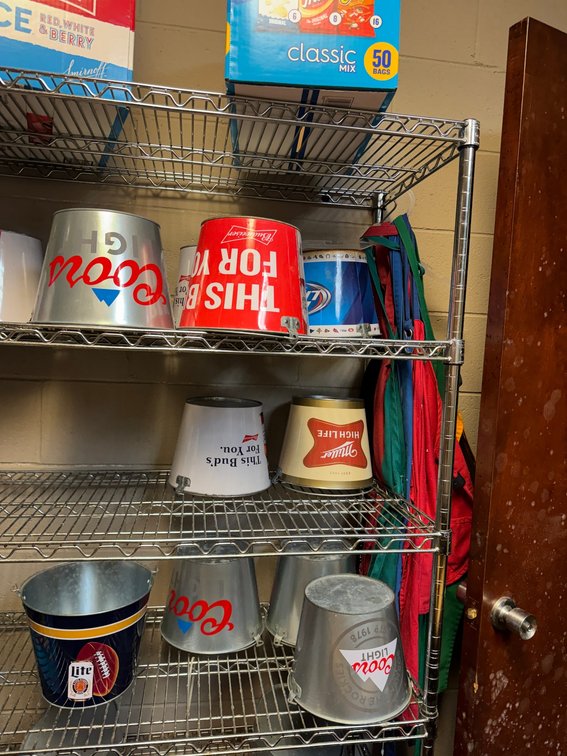 Beer serving buckets