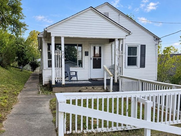 Image for 2 Bedroom in Nitro with a Garage & Workshop Space