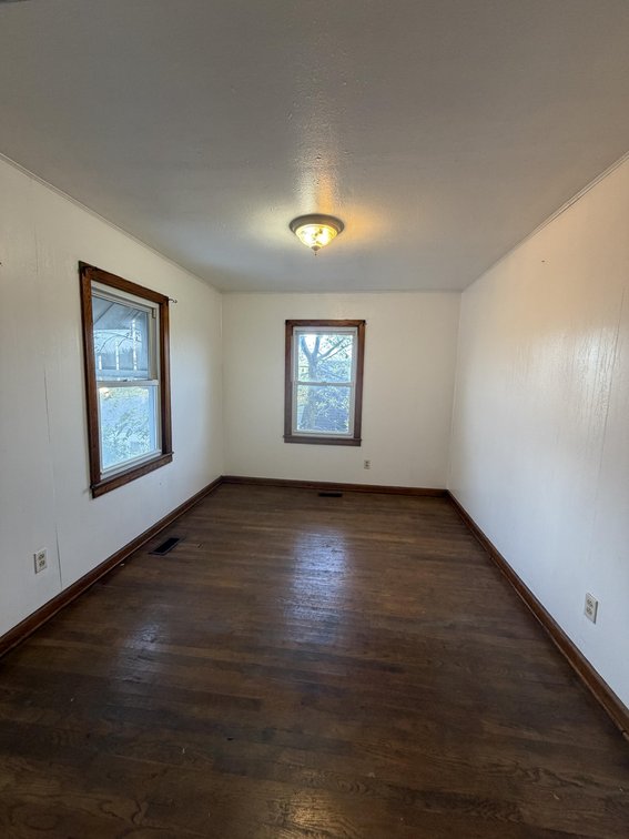 Image for 2 Bedroom in Nitro with a Garage & Workshop Space