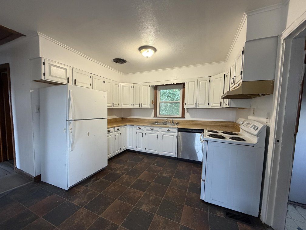 Image for 2 Bedroom in Nitro with a Garage & Workshop Space