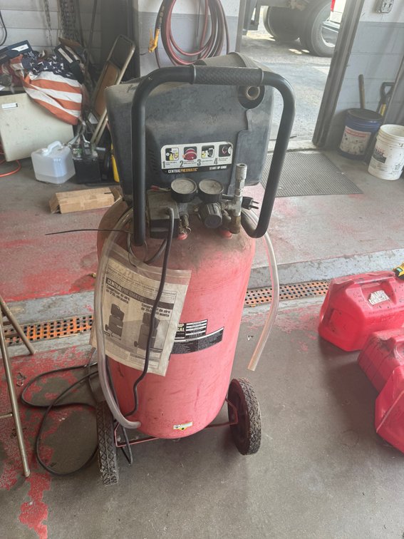 Central Pneumatic Vertical Air Compressor