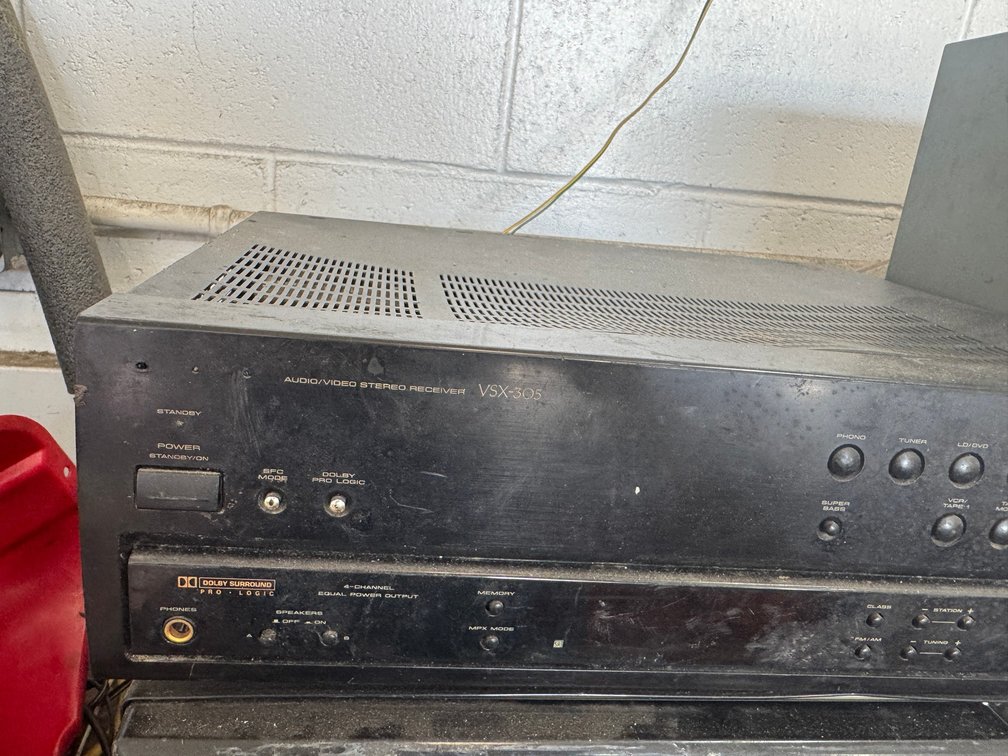 Pioneer VSX-305 A/V Stereo Receiver