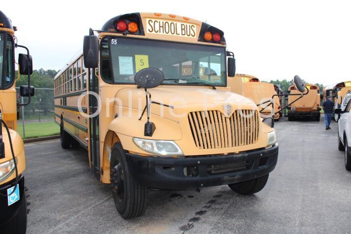 (1) 2007 International CE200 School Bus - MAY NEED TO BE TOWED