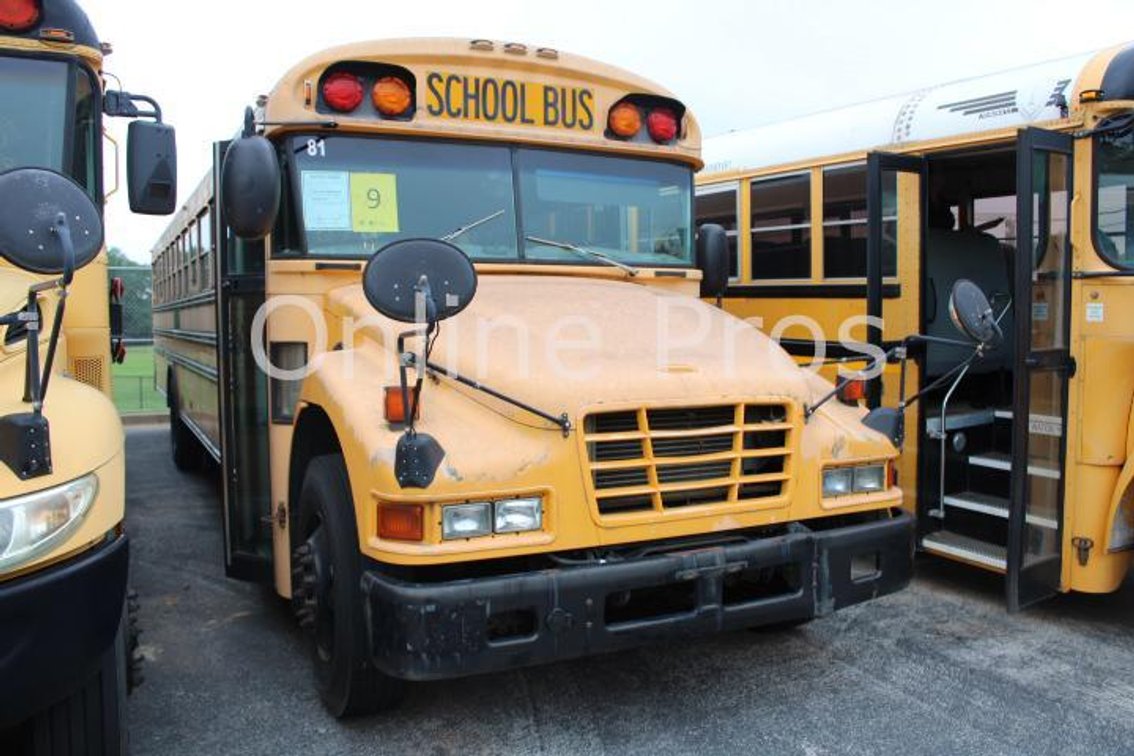 (1) 2007 Bluebird PB105 School Bus
