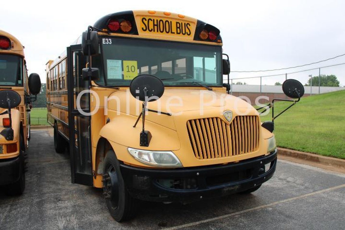 (1) 2014 International CE Navistar School Bus - WILL NEED TO BE TOWED
