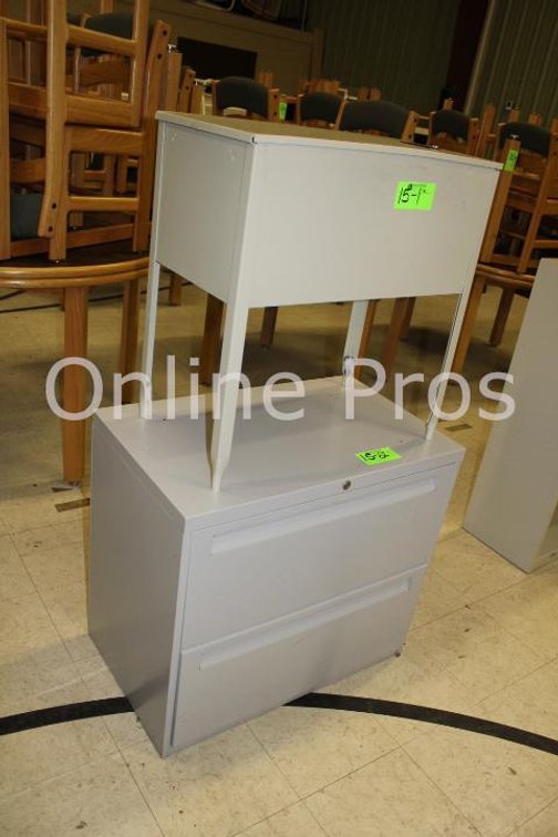 (Lot) File Cabinets