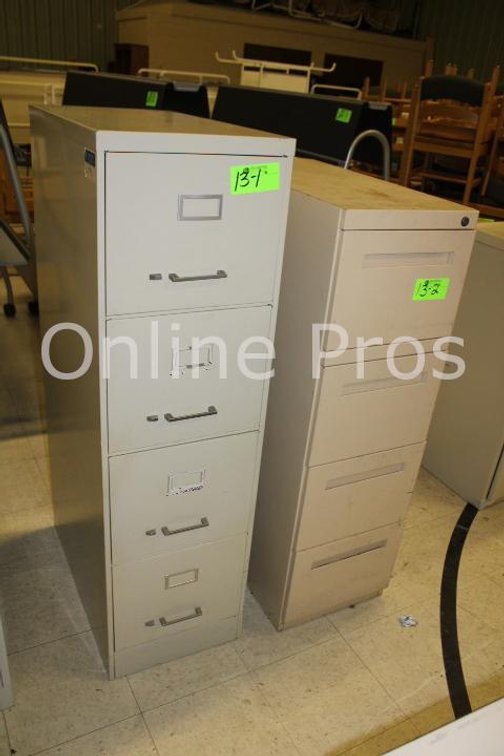 (Lot) File Cabinets