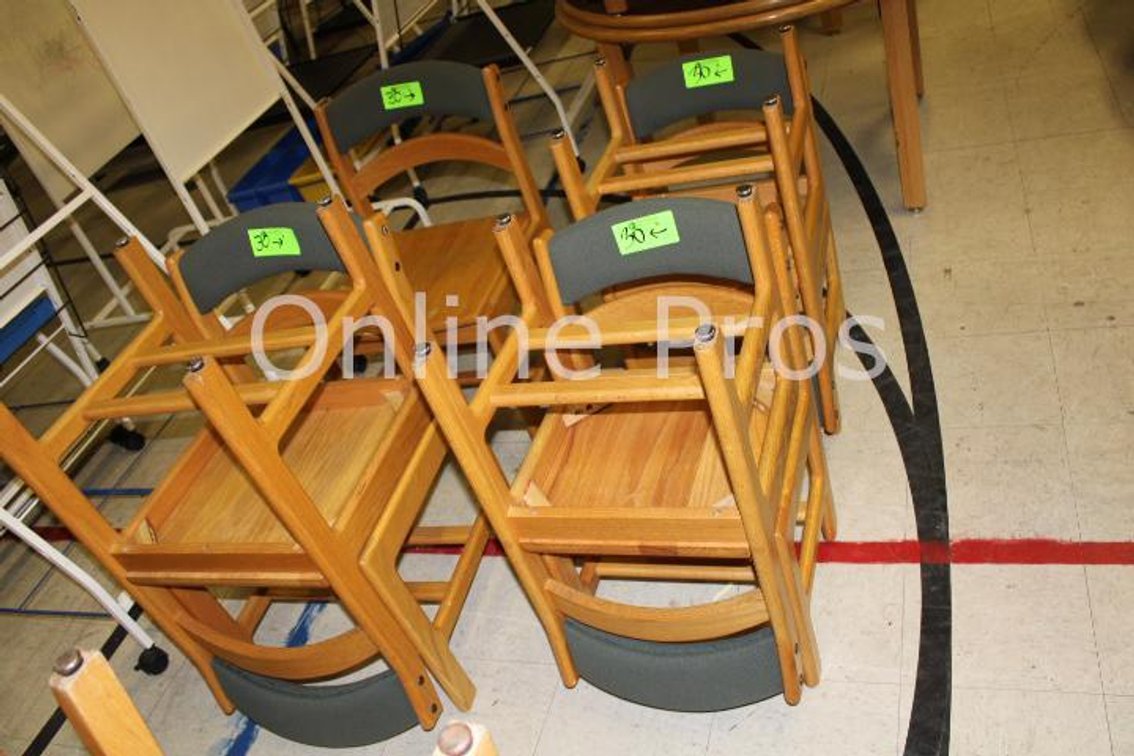 (Lot) Library Chairs