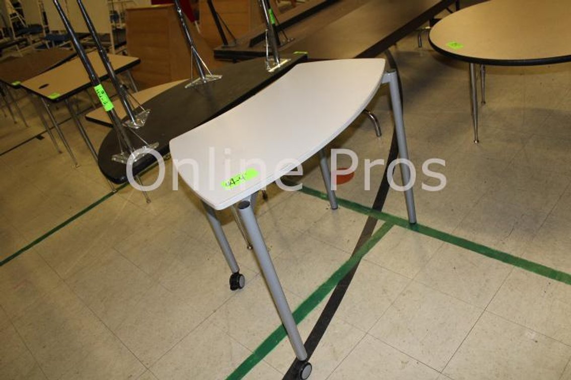 (Lot) Tables
