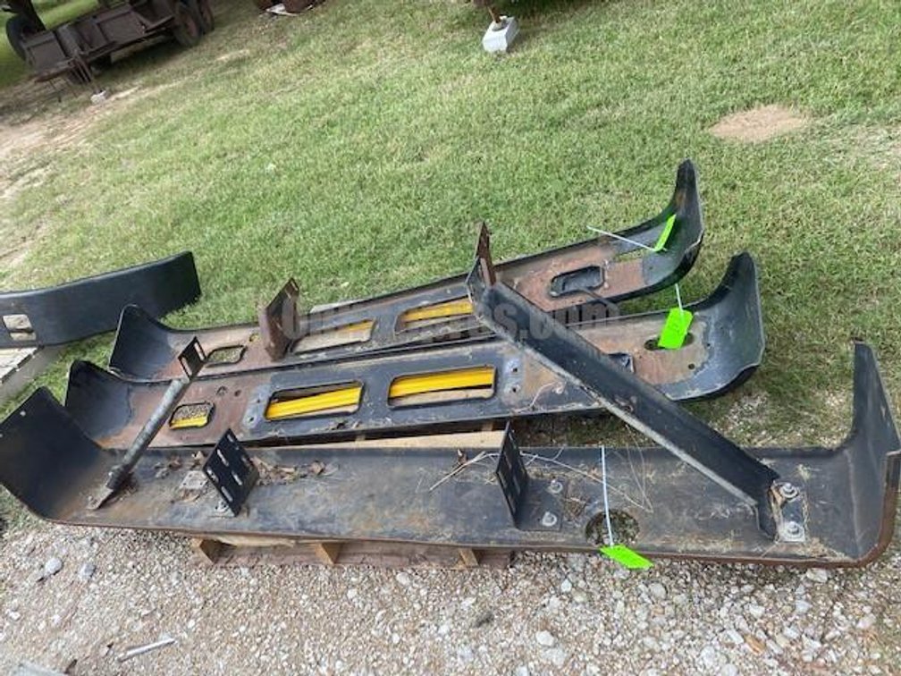 (Lot) Front Bus Bumpers