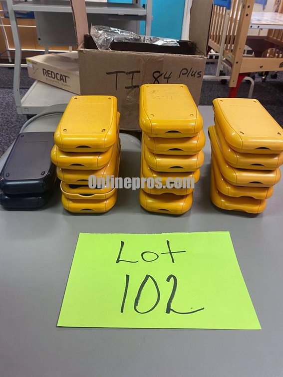 (Lot) TI 84 Calculators