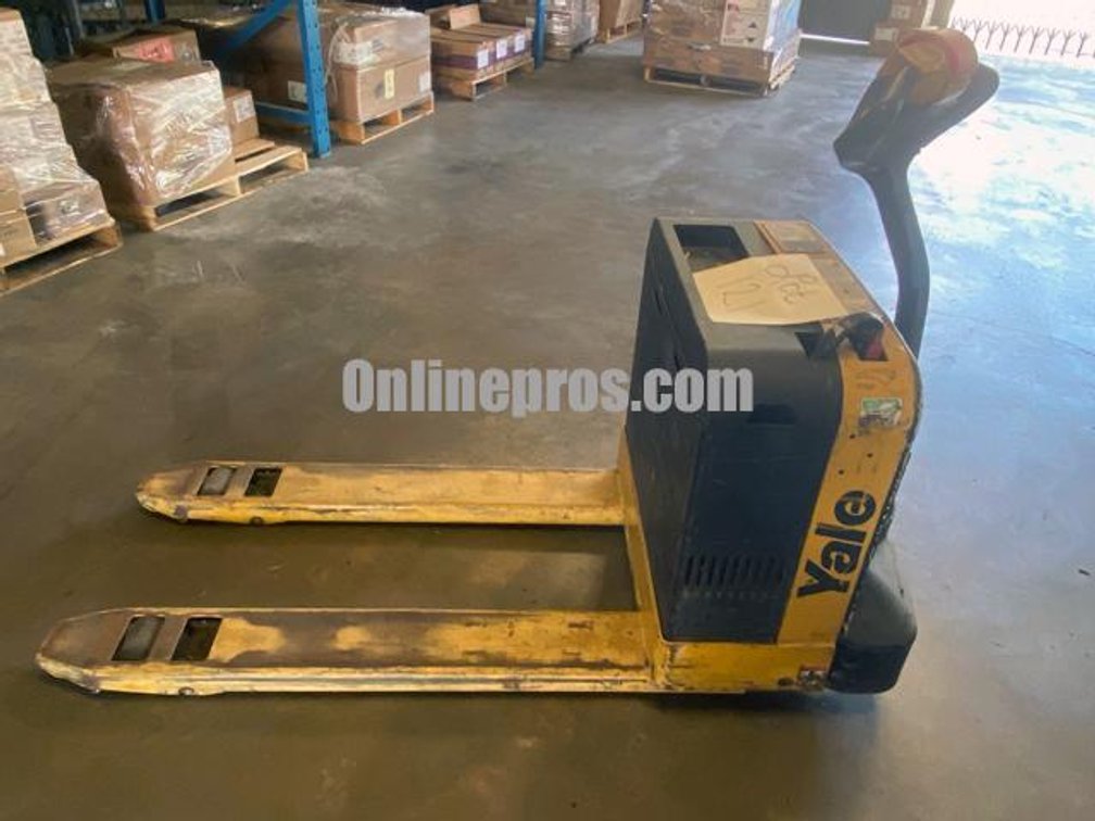 (1) Electric Pallet Jack