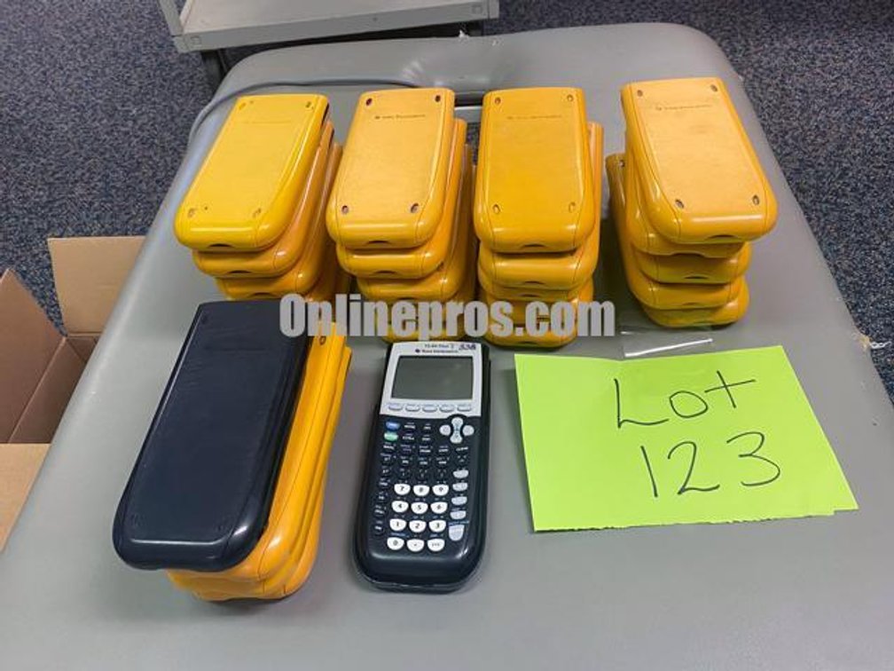 (Lot) TI 84 Calculators