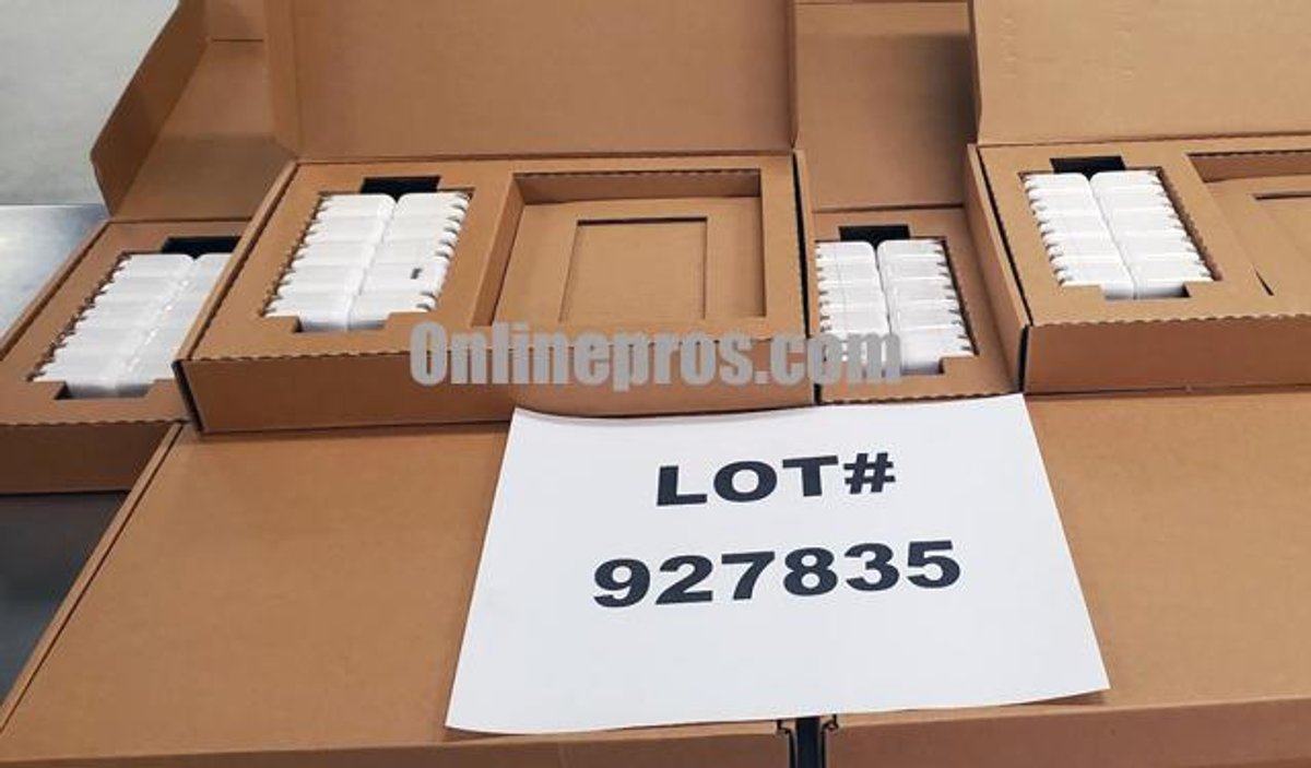 (Lot) Apple USB Wall Plugs