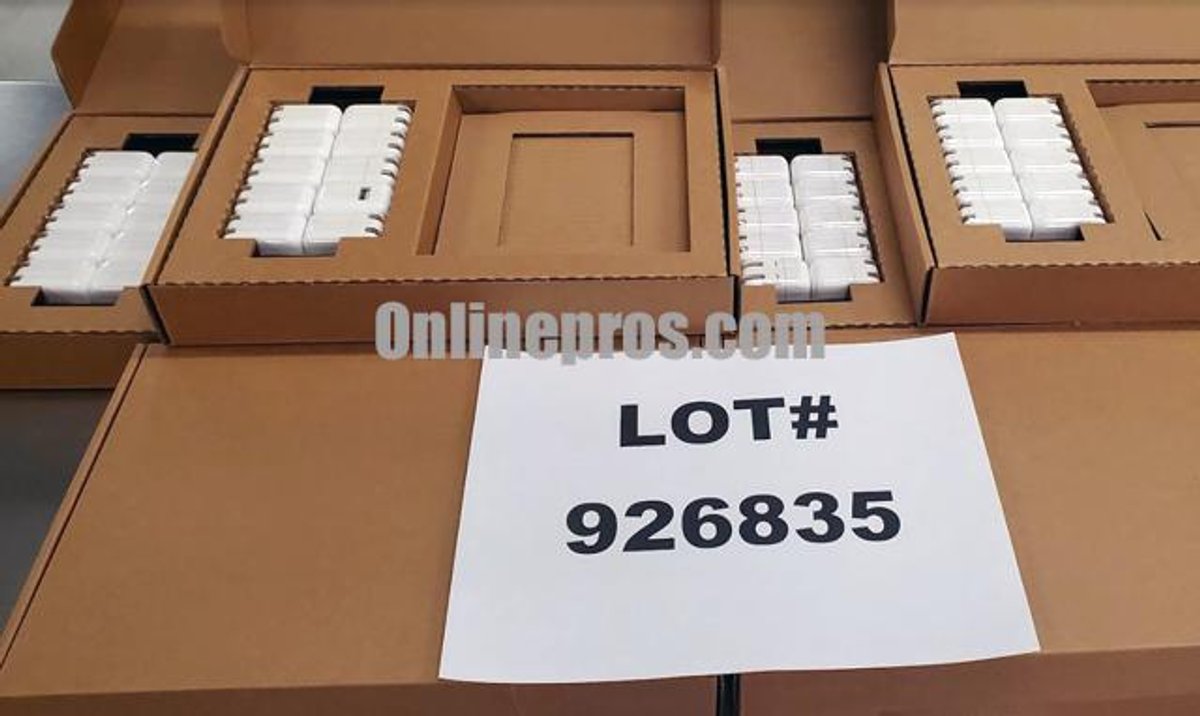 (Lot) Apple USB Wall Plugs