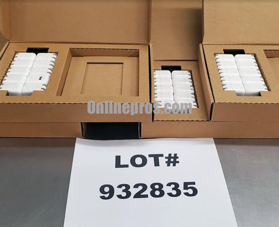 (Lot) Apple USB Wall Plugs