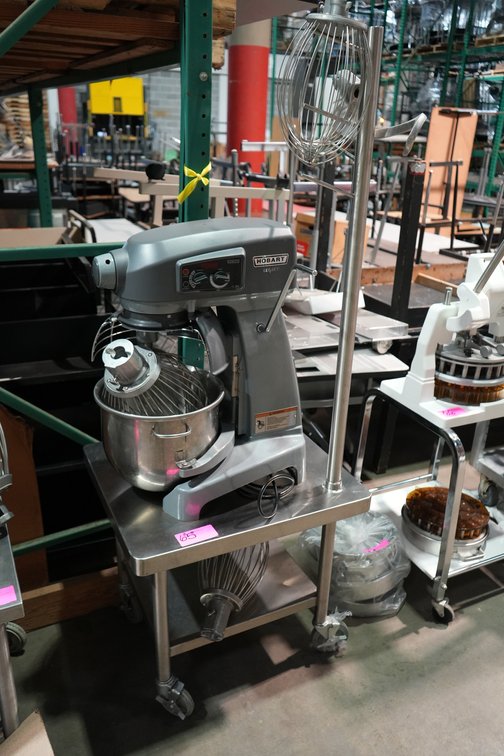 Legacy 20 Qt. Mixer and Table