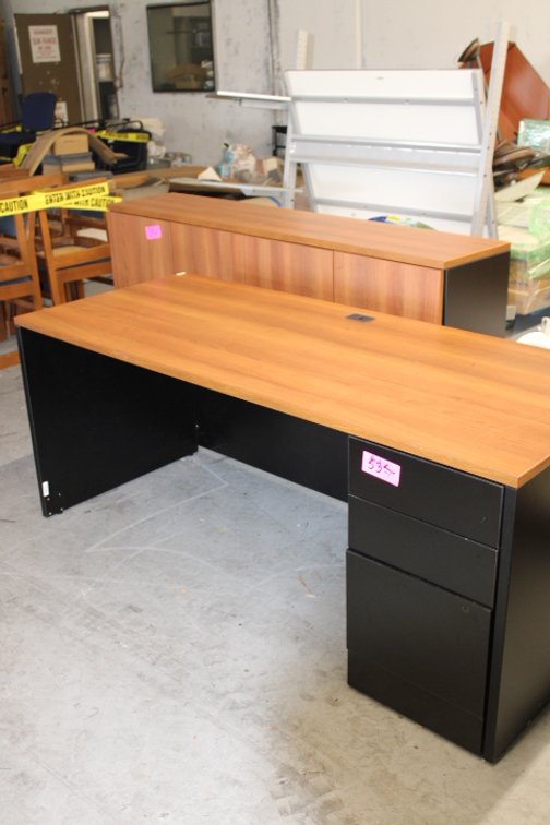Desk with Hutch Top