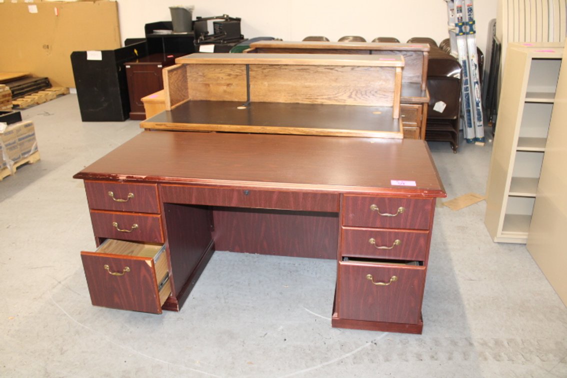 Office Desks