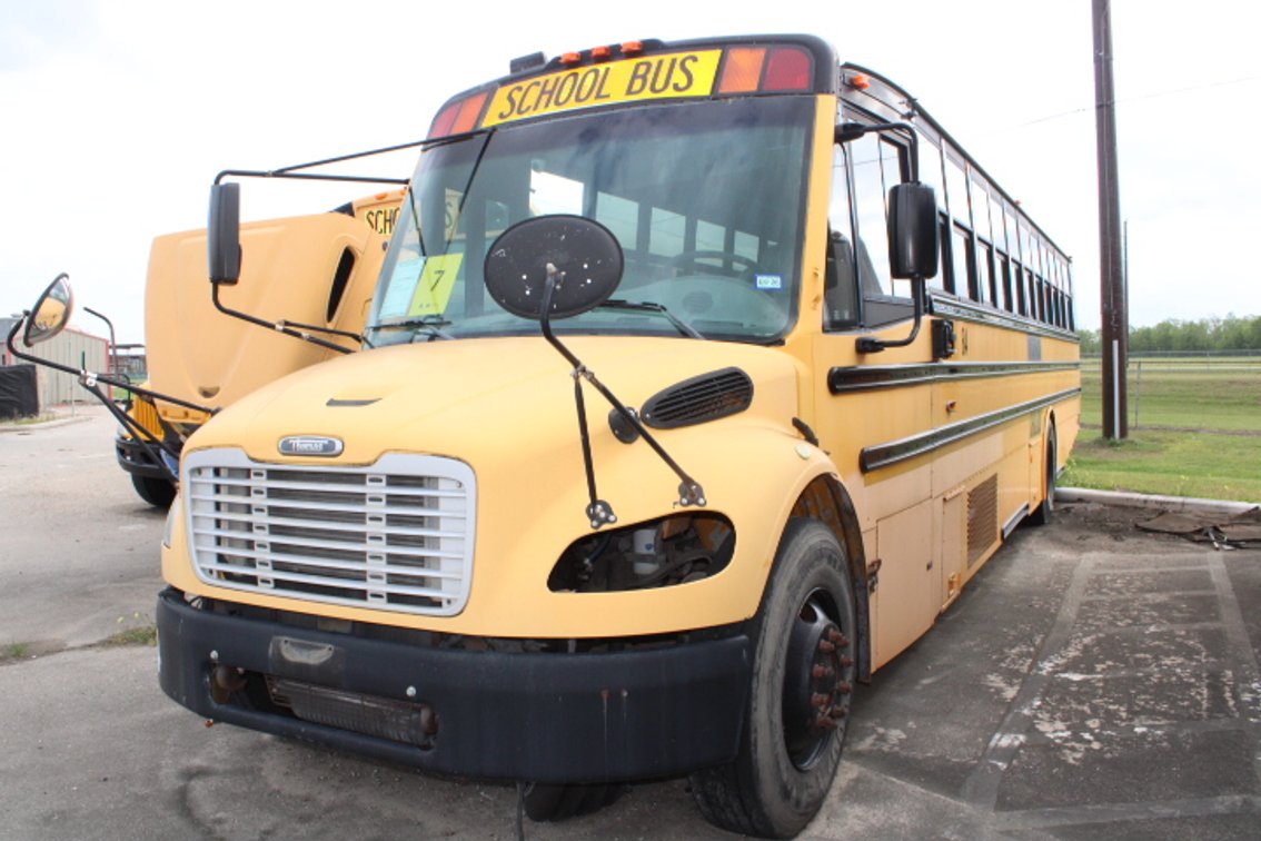 2008 Freightliner Thomas School Bus - Will Need to be Towed