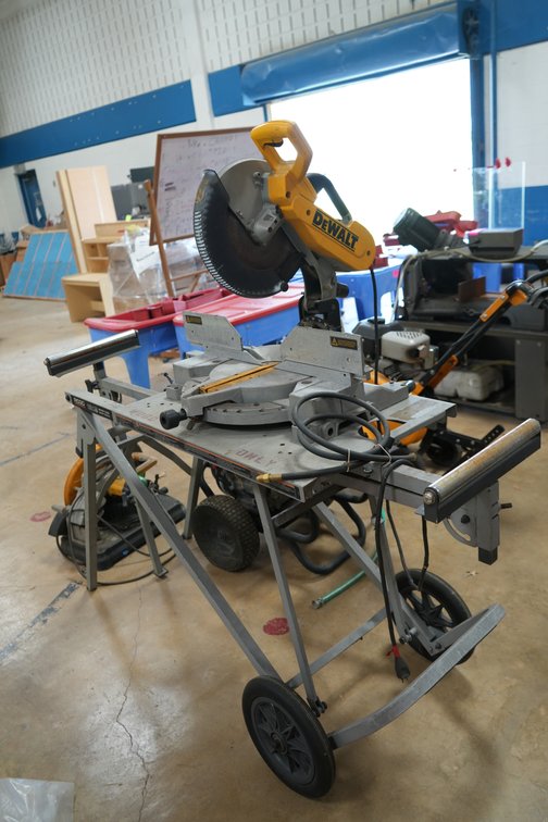 DeWalt Compound Miter Saw