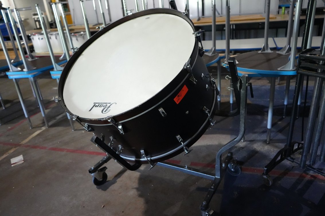 Pearl Bass Drum with Stand
